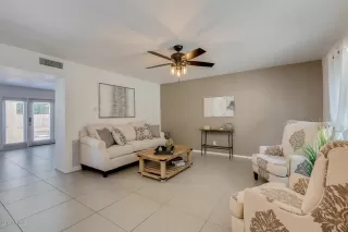 Photo #4: 5990882 Listing