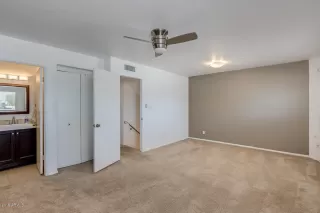 Photo #5: 5990882 Listing