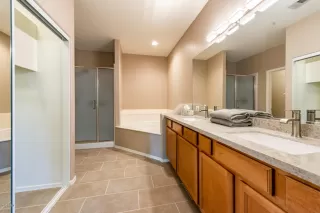 Photo #4: 5990911 Listing