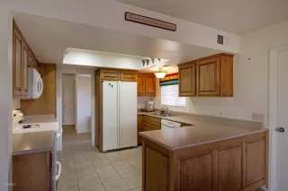Photo #5: 5992468 Listing