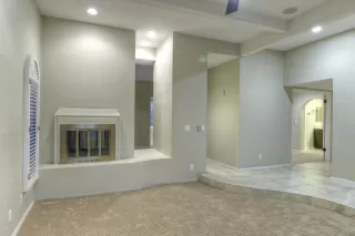 Photo #5: 5992692 Listing