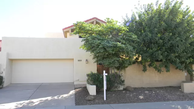 MLS: 5993400 Condo For Sale