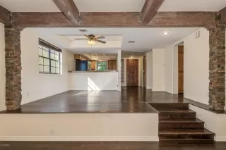 Photo #4: 5993400 Listing