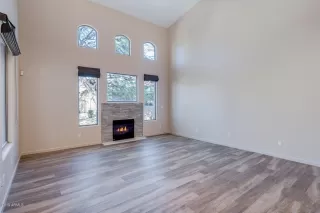 Photo #5: 5993462 Listing