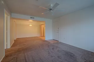 Photo #3: 5993488 Listing