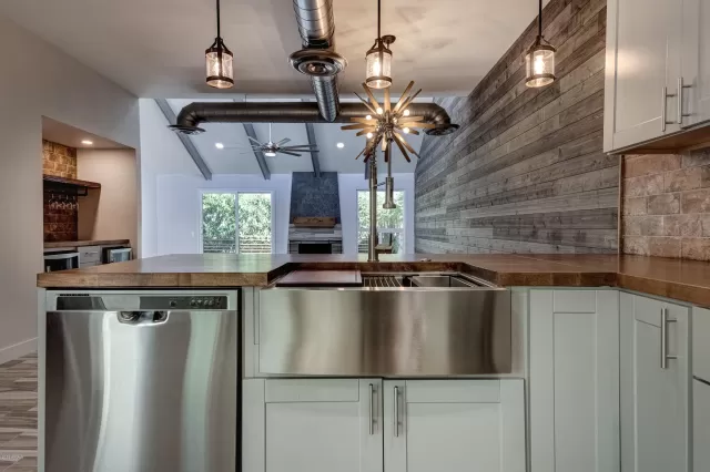 MLS: 5994800 Condo For Sale