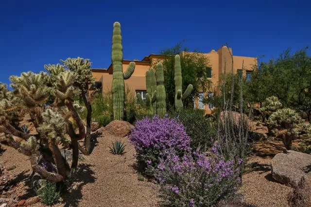 MLS: 5994851 Condo For Sale