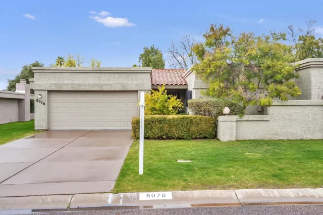 MLS: 5995533 Condo For Sale