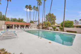 Photo #6: 5995533 Listing