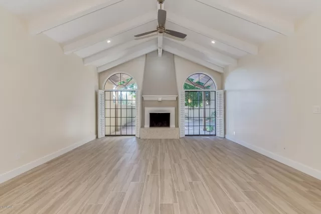 MLS: 5995899 Condo For Sale