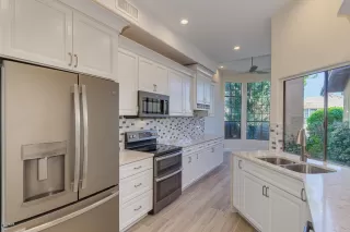 Photo #1: 5995899 Listing