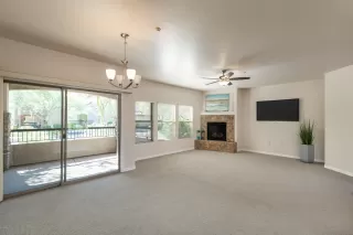 Photo #4: 5996333 Listing