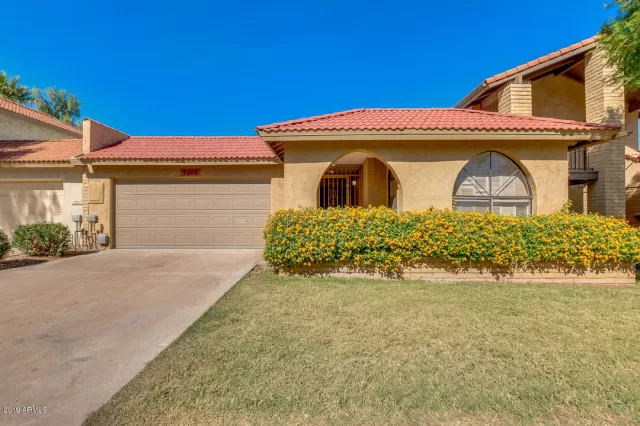 MLS: 5997630 Condo For Sale