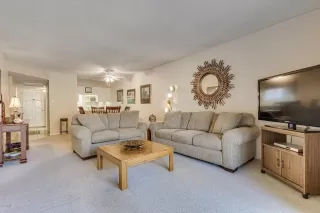 Photo #5: 5997924 Listing