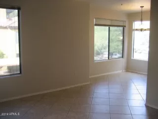 Photo #6: 5998232 Listing