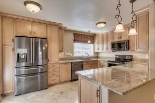 Photo #5: 5998272 Listing