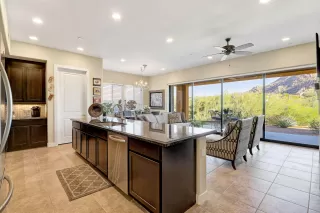 Photo #5: 5998283 Listing 