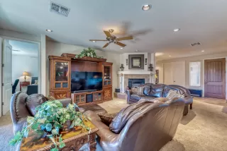 Photo #6: 5998368 Listing 