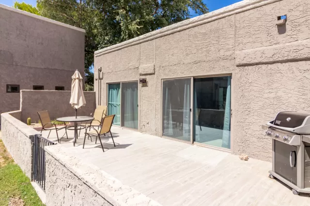 MLS: 5998799 Condo For Sale