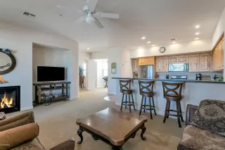 Photo #4: 5998827 Listing