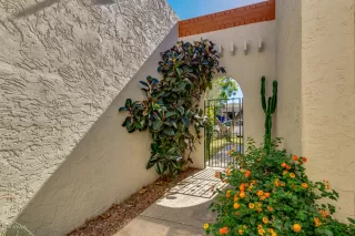 Photo #3: 5998906 Listing 