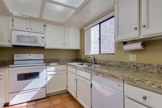 Photo #6: 5998906 Listing 