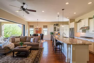 Photo #2: 5999388 Listing 