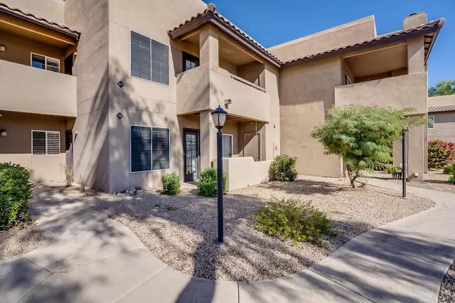 MLS: 5999846 Condo For Sale