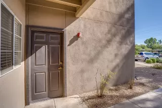 Photo #4: 5999846 Listing