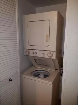 Photo #5: 6000414 Listing