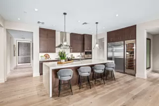 Photo #1: 6000743 Listing