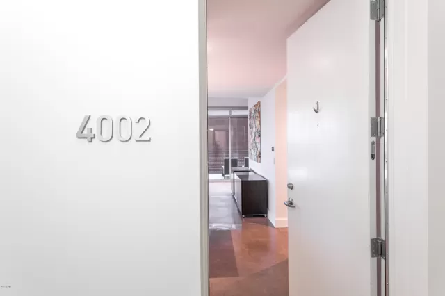 MLS: 6000789 Condo For Sale