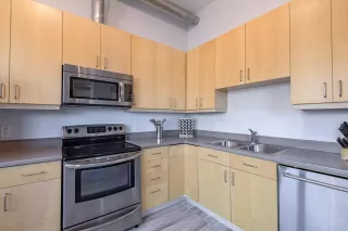 Photo #6: 6000892 Listing