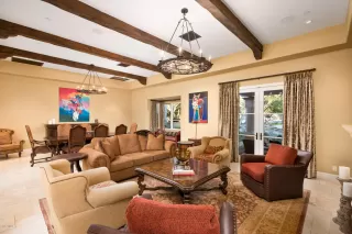 Photo #5: 6001640 Listing