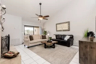 Photo #2: 6001950 Listing