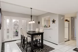 Photo #5: 6001950 Listing