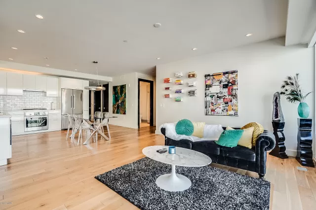 MLS: 6002602 Condo For Sale