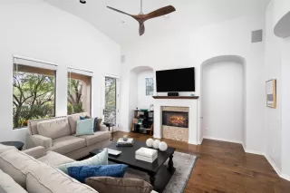 Photo #1: 6003513 Listing 