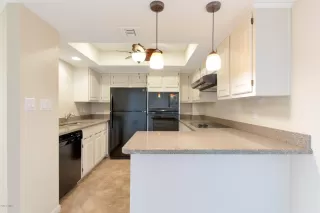 Photo #4: 6003770 Listing 