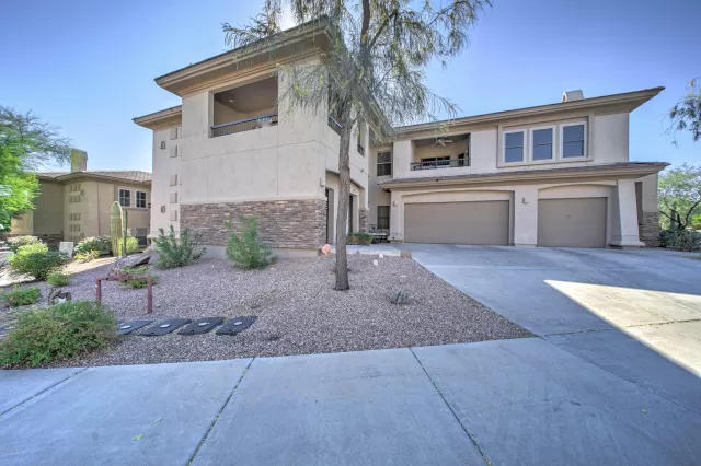 MLS: 6004013 Condo For Sale