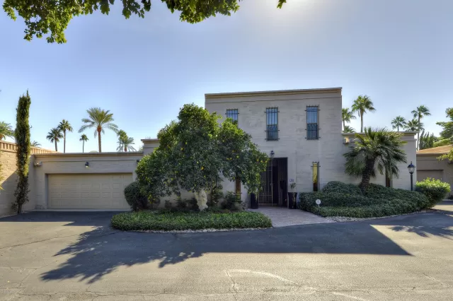 MLS: 6004060 Condo For Sale