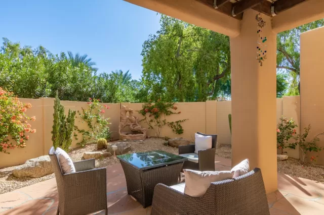 MLS: 6004113 Condo For Sale