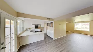 Photo #5: 6004822 Listing
