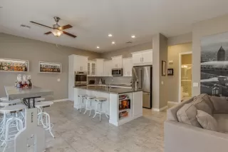 Photo #2: 6005187 Listing 