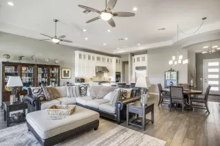 Photo #2: 6005500 Listing