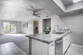 Photo #1: 6005595 Listing 