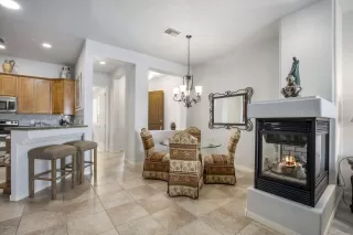 Photo #5: 6005835 Listing