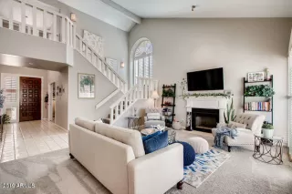 Photo #5: 6006011 Listing