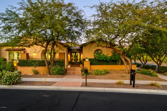 MLS: 6006740 Condo For Sale