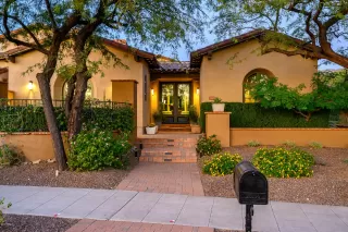 Photo #1: 6006740 Listing